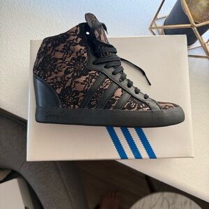 Jeremy Scott Black and Brown Lace Sneakers